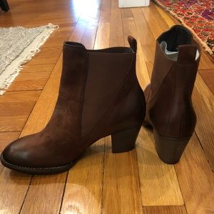 Paul Green Jules Cigar Leather Bootie, New in box!